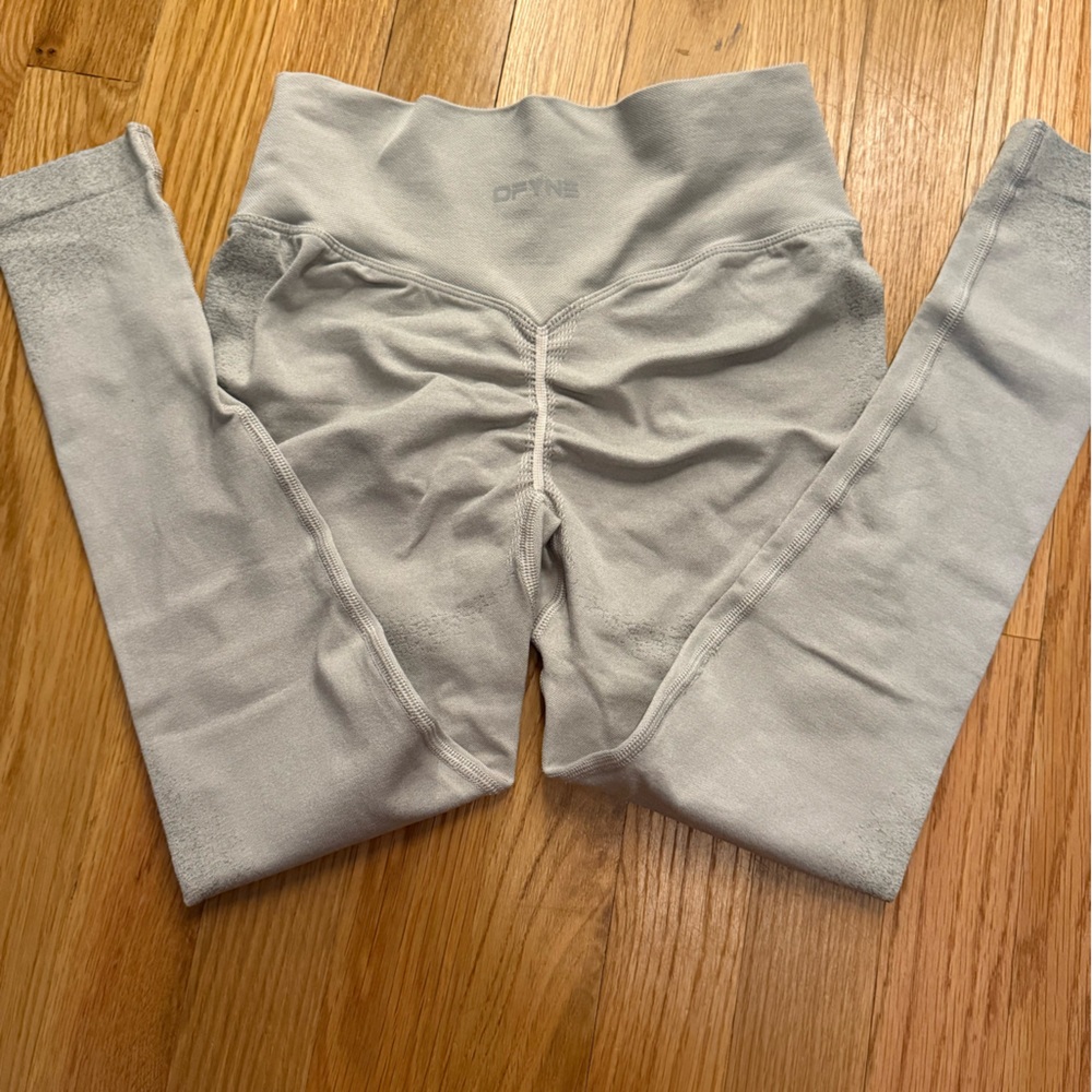 Women's Gray Leggings